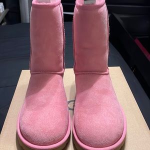 Lovely  pink UGGS!
